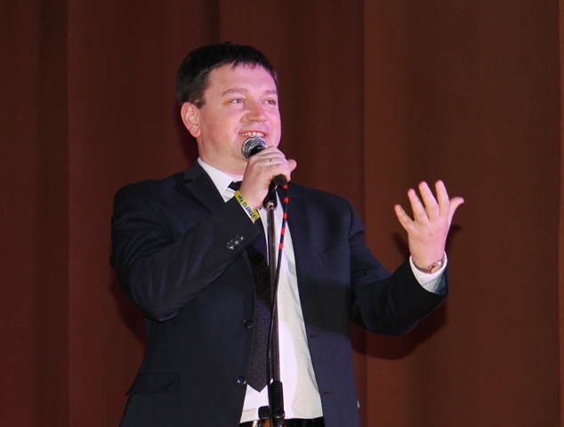 Професорсько-викладацький і студентський колектив факультету філології і журналістики привітав ректор ТНПУ імені Володимира Гнатюка проф. Б.Б.Буяк